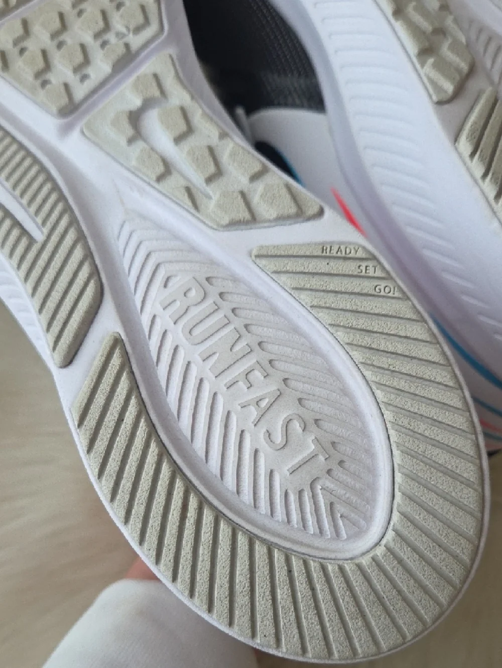 Nike Youth Star Runner 2 Athletic Running Sneakers 6.5Y Youth